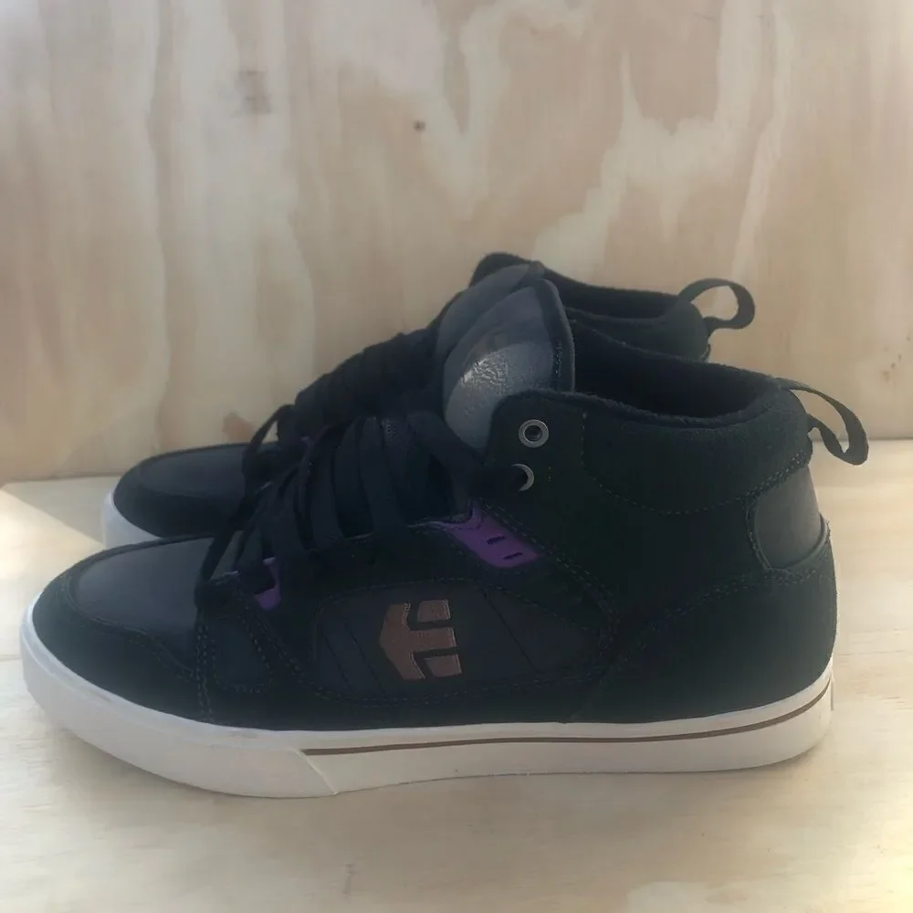 Etnies Agron Dark Green Suede Skate Inspired Sneakers Shoes Men’s Size 10.5